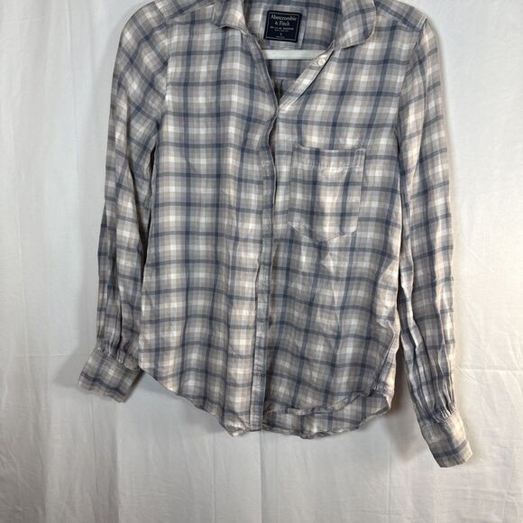 Abercrombie & Fitch Tan & Blue Plaid Button Up Shirt Women’s Size SMALL Preowned - Picture 3 of 16